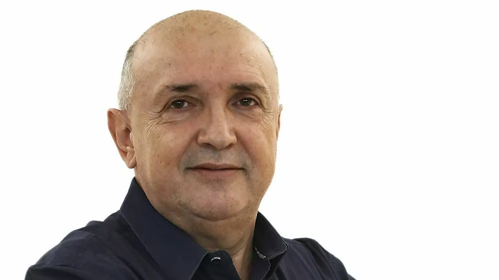 Darijan Košir- Redakcija Dnevnik 2024 - portreti za komentarje in kolumne - kolumnisti - komentatorji – novinarji - portret //FOTO: Luka Cjuha