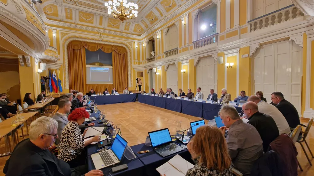 Rebalans za dodatne naložbe, OPN še v usklajevanju