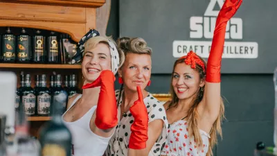 Tudi gostinci se bodo pripravili in pričarali vzdušje prohibicije ali glamurja v slogu Great Gatsbyja.  Foto: Kvarnerja