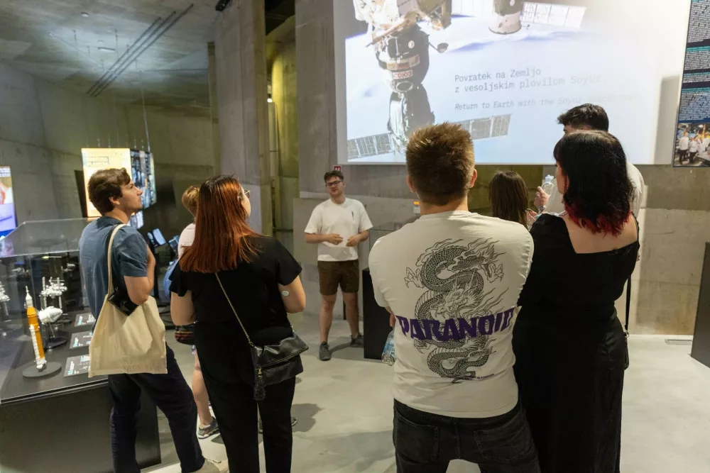 Letos so več poudarka namenili mlajšim odraslim z nižjo stopnjo izobrazbe. Foto: Žan Gradišnik