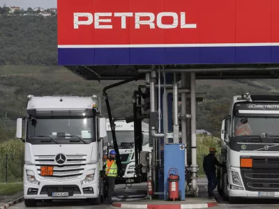 - 21.10.2022 - Petrolova logistika in inštalacija Sermin - skladiščenje - nafta, gorivo //FOTO: Jaka Gasar