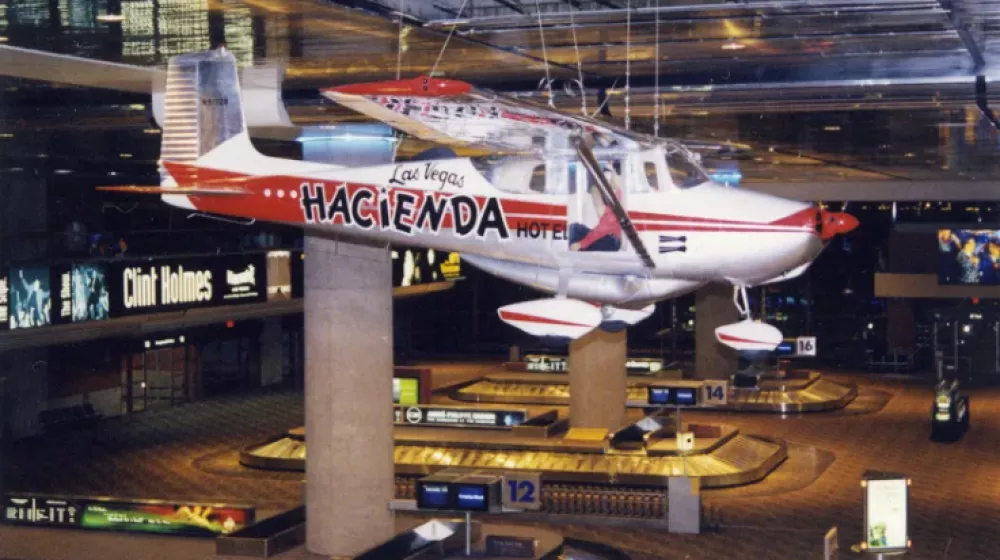 Najdaljši polet na svetu, Las Vegas 1959.Polet je trajal 64 dni.Cessna 172