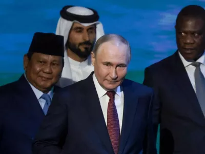 20 June 2025, Russia, St. Petersburg: (L-R) Indonesia's President Prabowo Subianto, Bahrain's National Security Advisor, Sheikh Nasser bin Hamad Al Khalifa, Russia's President Vladimir Putin, and South Africa's Deputy President Paul Mashatile attend the plenary session in the Congress Hall on Day 3 of the 28th St Petersburg International Economic Forum (SPIEF) at the Expoforum Convention and Exhibition Centre. Photo: Vladimir Smirnov/TASS via ZUMA Press/dpa