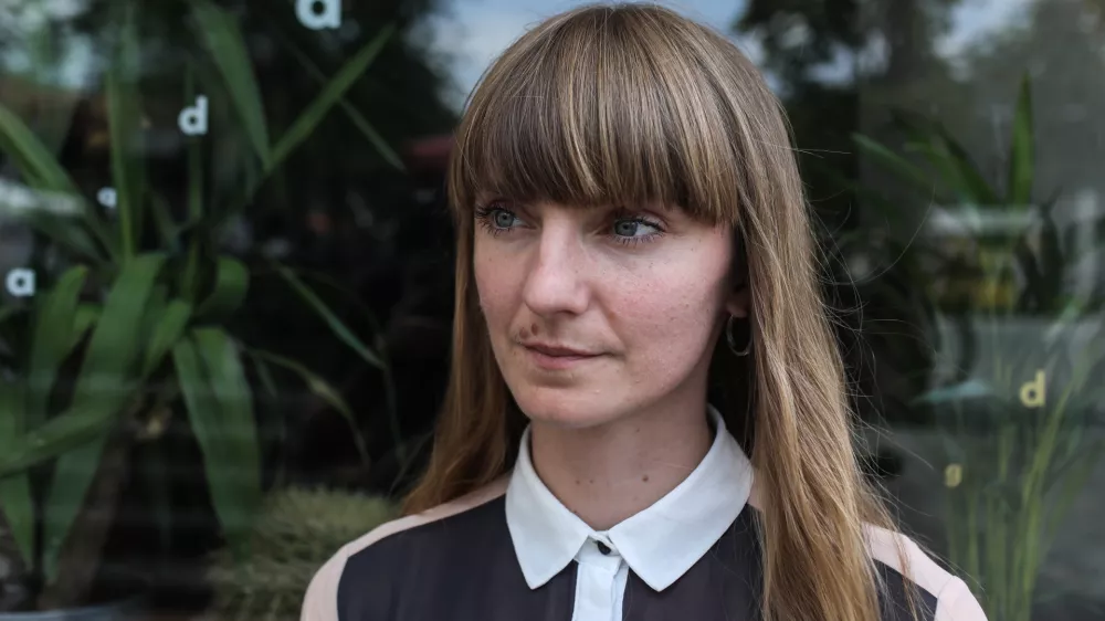 ﻿- 03.07.2018 – Ana Schnabl, pisateljica, literarna in plesna kritičarka ter urednica   //FOTO: Jaka Gasar