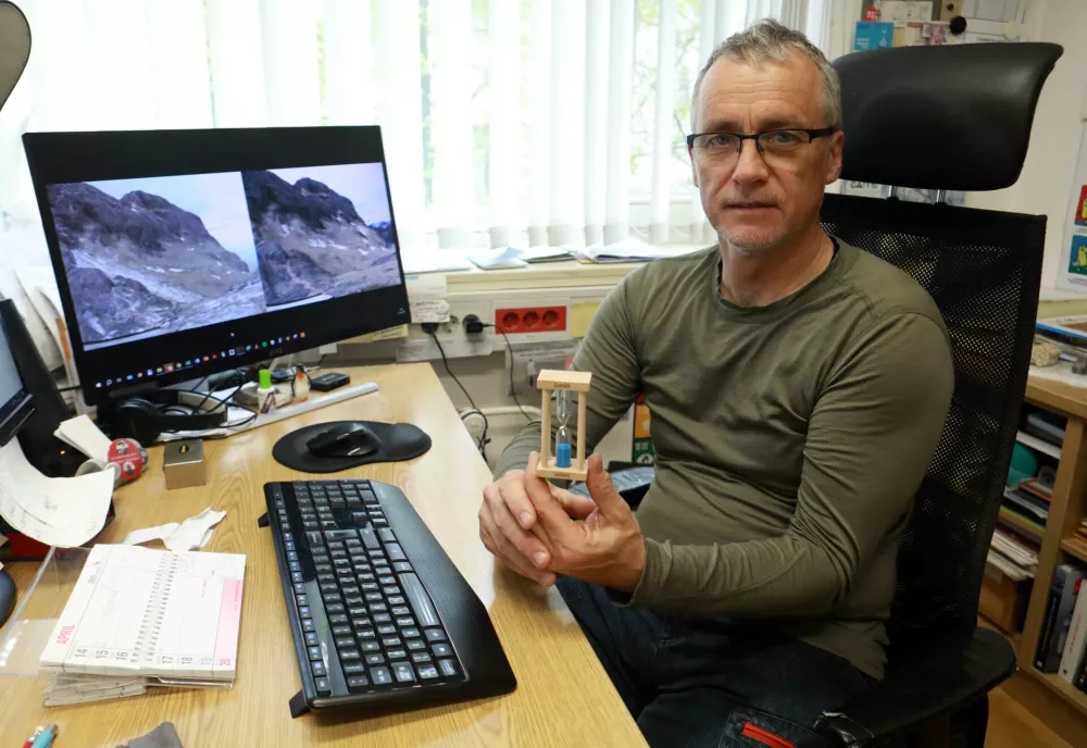 15.04.2025 - geografski inštitut Anton Melik, ledeniki, Miha Pavšek, Foto: Tomaž Skale  / Foto: 