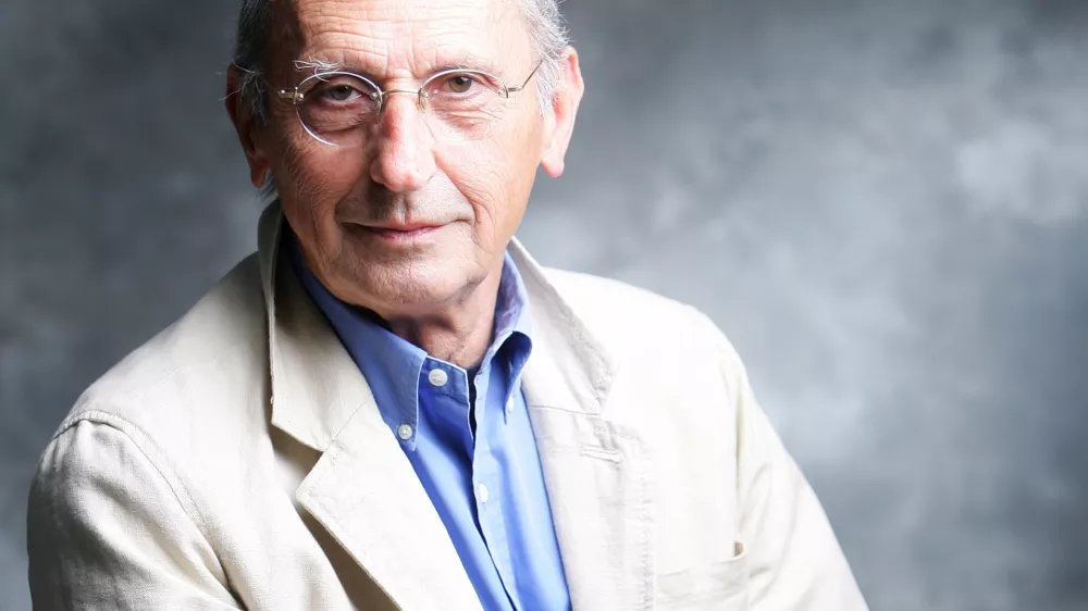 10.10.2006., Zagreb - Televizijski voditelj Oliver Mlakar.r"nPhoto: Slavko Midzor/PIXSELL / Foto: Slavko Midzor/pixsell