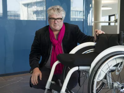 (GERMANY OUT) Firma OttoBock, Prothesen- und Rollstuhlhersteller, Geschäftsführer Hans Georg Näder mit einem Rollstuhl im Science Center in Berlin (Photo by aslu/ullstein bild via Getty Images) / Foto: Ullstein Bild