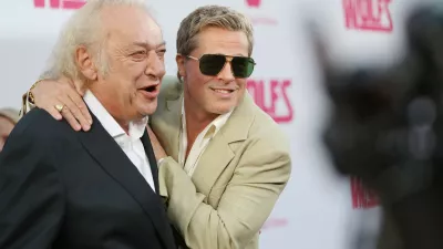 Zlatko Burić in Brad Pitt septembra lani na premieri filma Wolfs (Volkovi). / Foto: Nina Prommer via Profimedia