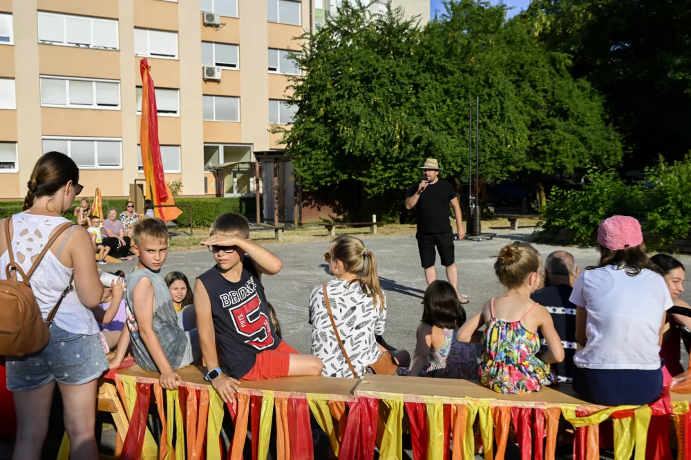 otrociigraigranjeotroštvo25.06.2025 - 28. mednarodni festival Ana Desetnica - Štepanjsko naseljeFOTO: Nik Erik Neubauer