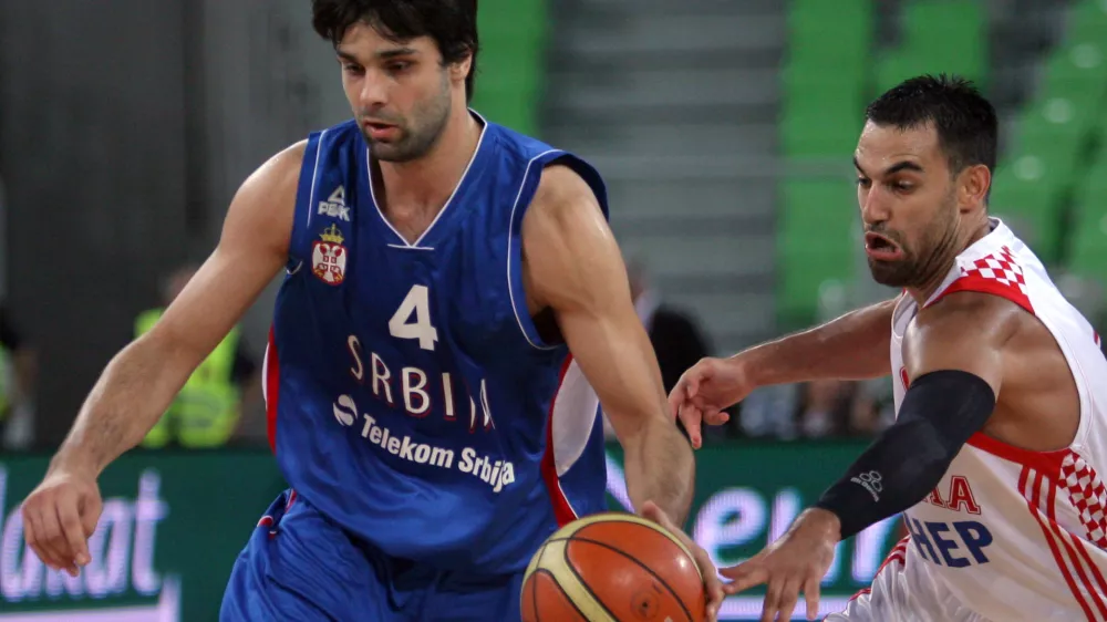 Teodosič Miloš- Adecco pokal EX YU v košarki Hrvaška - Srbija  //FOTO: Luka Cjuha