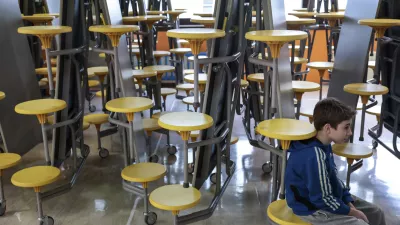 - ilustrativna fotografija - učenec, učenci, šolstvo- 26.02.2024 - Osnovna šola OŠ Škofja Loka – Mesto, nastop pisateljice Špele Frlic v podpori podjetja Sax Konstrukcije, Gazele gorenjske regije 2023 v sklopu sodelovanja med projektoma slovenska Gazela in Bralna značka. //FOTO: Jaka Gasar / Foto: Jaka Gasar