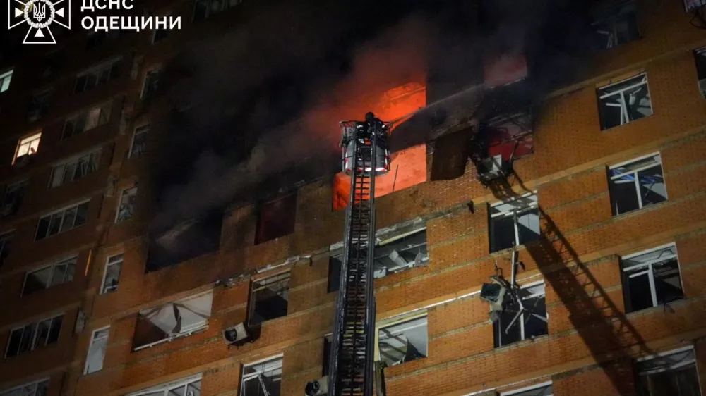 A firefighter works at the site of an apartment building hit by a Russian drone strike, amid Russia's attack on Ukraine, in Odesa, Ukraine, in this handout picture released on June 28, 2025. Press service of the State Emergency Service of Ukraine in Odesa region/Handout via REUTERS  THIS IMAGE HAS BEEN SUPPLIED BY A THIRD PARTY   TPX IMAGES OF THE DAY