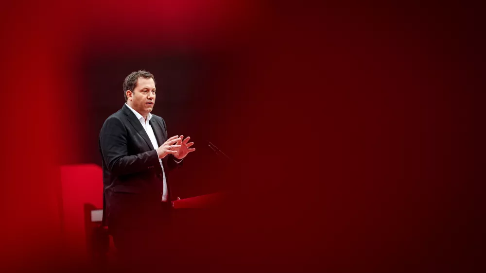 29 June 2025, Berlin: Lars Klingbeil, Germany's Finance Minister, Vice Chancellor, and Federal Chairman of the Social Democratic Party of Germany (SPD), speaks during the party's federal conference. Photo: Kay Nietfeld/dpa