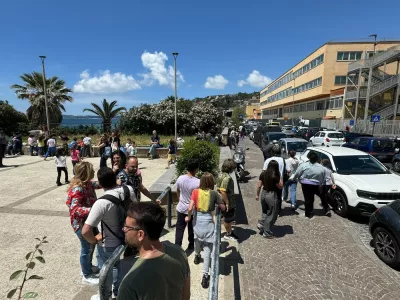 Prebivalce Neaplja je potres prestrašil tudi 13. maja letos. Foto: Profimedia