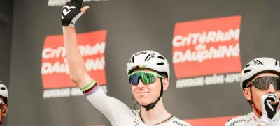 Tadej Pogačar uživa na dirki po Dofineji, čeprav je za njim slabši kronometer. F A.S.O.