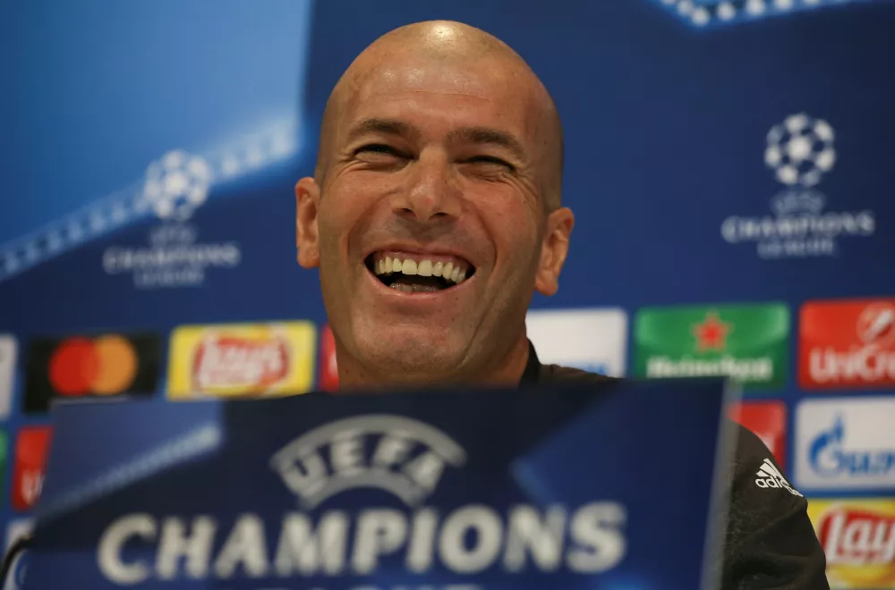 ﻿Football Soccer - Real Madrid news conference - UEFA Champions League Final - Valdebebas Soccer Grounds, Madrid, Spain - 30/5/17 - Real Madrid's coach Zinedine Zidane attends a news conference during open media day. REUTERS/Sergio Perez / Foto: Sergio Perez