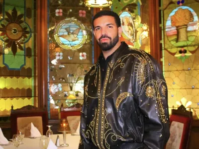 Kanadski pevec Drake je znan po tem, da rad igra stave in pri tem vlaga visoke zneske. F instagram