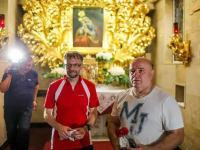 Spregovorila že tretja varovanka: “Slekel si je spodnjice in mi kazal penis”