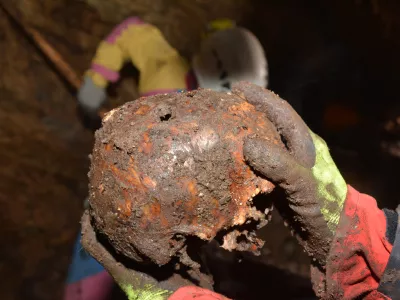 ﻿izkopavnje, povojni poboji, Brezno pri Bradaćevi bradi