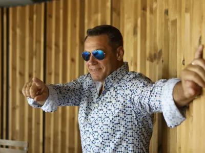 Marko Vozelj si je moral po odhodu iz skupine Čuki ustvariti svoj krog poslušalcev, kar mu je nedvomno uspelo. / Foto: Luka Cjuha