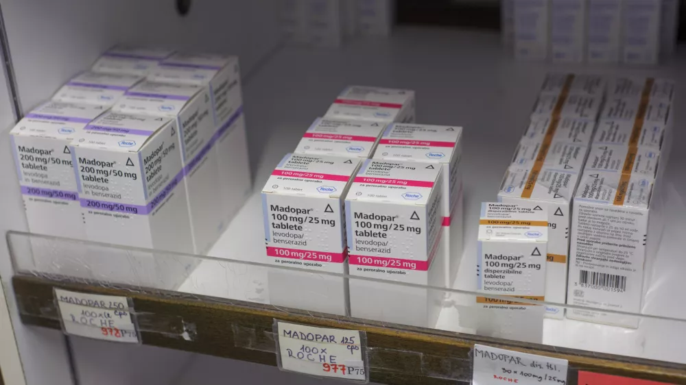 Zaradi nabave zdravil Bruselj oštel Slovenijo