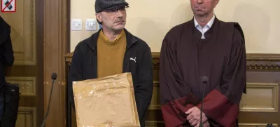 ﻿Michel Stephan, libanonskemu kemiku je sodišče prisodilo sedem let in 10 mesecev zaporne kazni, za kaznivo dejanje nedovoljenega prometa z orožjem pa štiri mesece. Enotna kazen je osem let zapora.Stephanov odvetnik Gorazd Fišer- 14.05.2019 – izrek sodbe - sojenje Michelu Stephanu, ker naj bi prebeglega nekdanjega pripadnika iraške policije Alija Hamzaha Rashida napeljeval k umoru dr. Janeza Plavca s Kemijskega inštituta in mu za umor ponujal 25.000 evrov. //FOTO: Matjaž Rušt