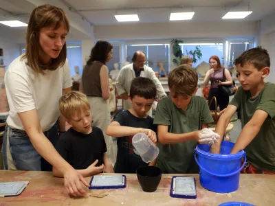02.07.2025 - ALUO - poletna šola risanja za otrokeFoto; Tomaž Skale