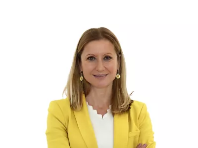 Tina JerebZA ONLINE - Redakcija Dnevnik 2024 - portreti za komentarje in kolumne - kolumnisti - komentatorji – novinarji - //FOTO: Tomaž Skale / Foto: Tomaž Skale