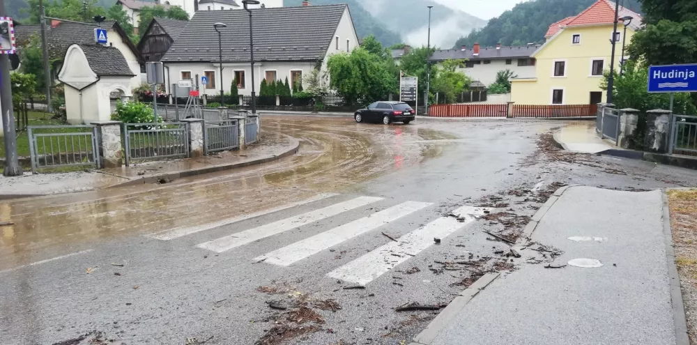 Vitanje neurje 4. julij 2025 Foto: Tone Sltinek/Meteoinfo Slovenija/Facebook