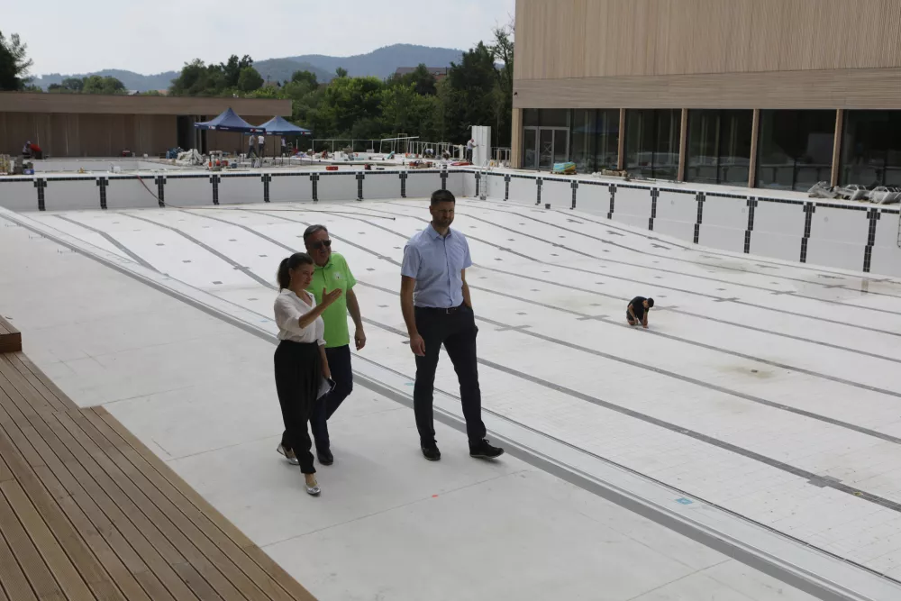 župan Zoran Janković24.06.2025 - Kopališče Vevče - ogled zaključka gradnje pred odprtjemFoto: Luka Cjuha