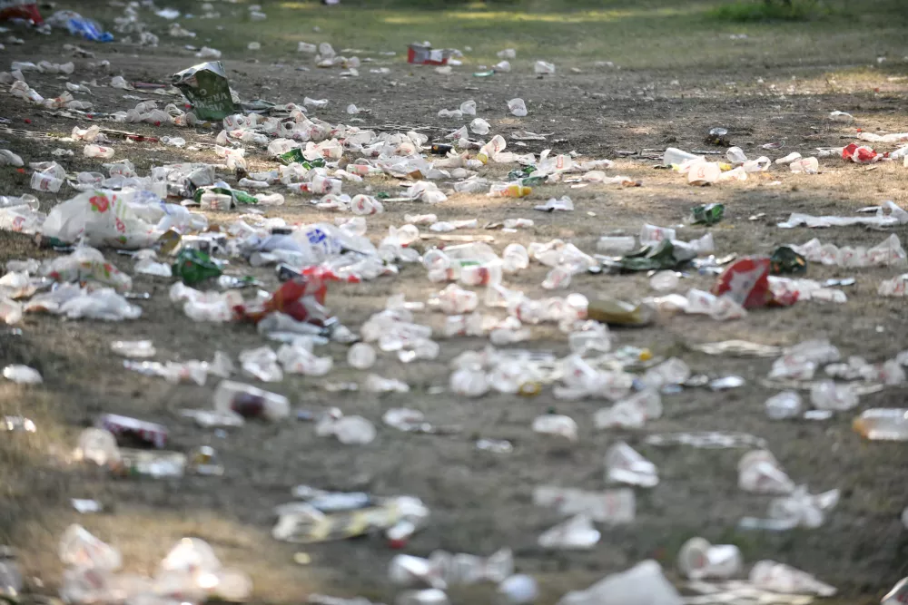 06.07.2025. - Zagreb, Hrvatska - Ciscenje bundeka jutro nakon Thompsonovog koncerta. Photo: Josip Mikacic/PIXSELL