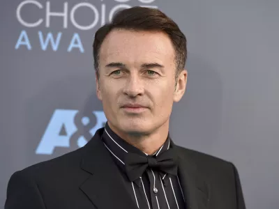 FILE - Julian McMahon arrives at the 21st annual Critics' Choice Awards at the Barker Hangar on Sunday, Jan. 17, 2016, in Santa Monica, Calif. (Photo by Jordan Strauss/Invision/AP,File)