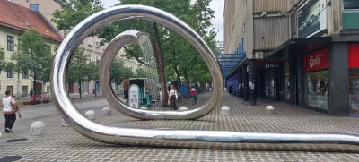 Vodna skulptura na Slovenski cesti