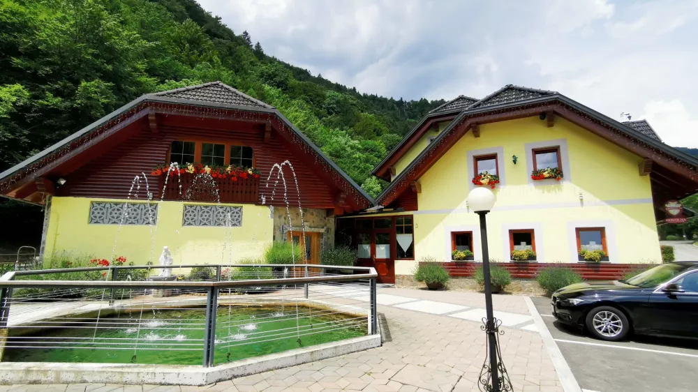 Gostilna pod Krvavcem 