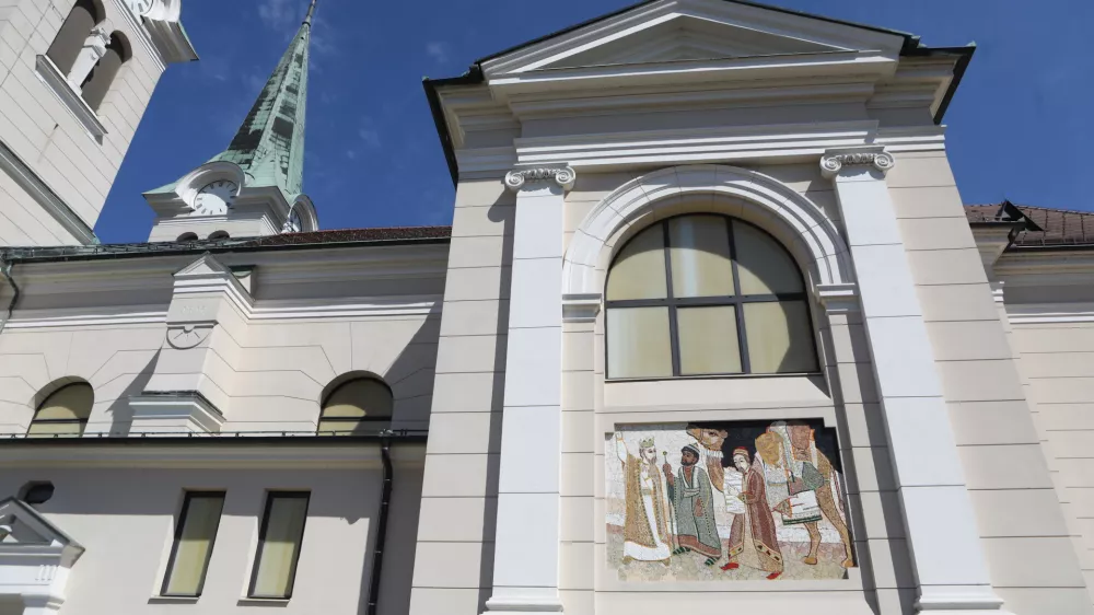 Kaj se dogaja s primerom Rupnik? “Škofovska konferenca se s tem ne ukvarja”