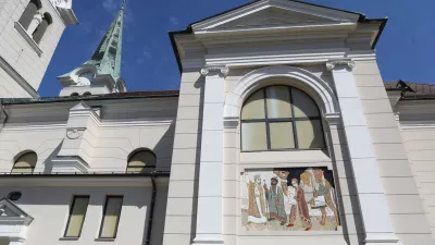 Kaj se dogaja s primerom Rupnik? “Škofovska konferenca se s tem ne ukvarja”