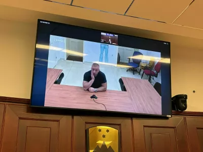 Poskus uboja: Tožilstvo ne verjame, da se je žrtev sama nasadila na nož