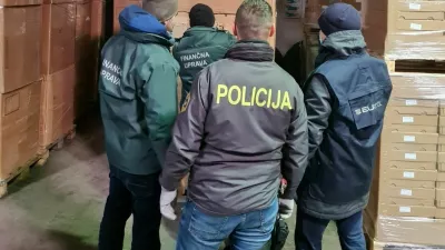 Slovenski policiji in Fursu so v eni najobsežnejših akcij pri nas priskočili na pomoč tudi francoski policisti in Europol.