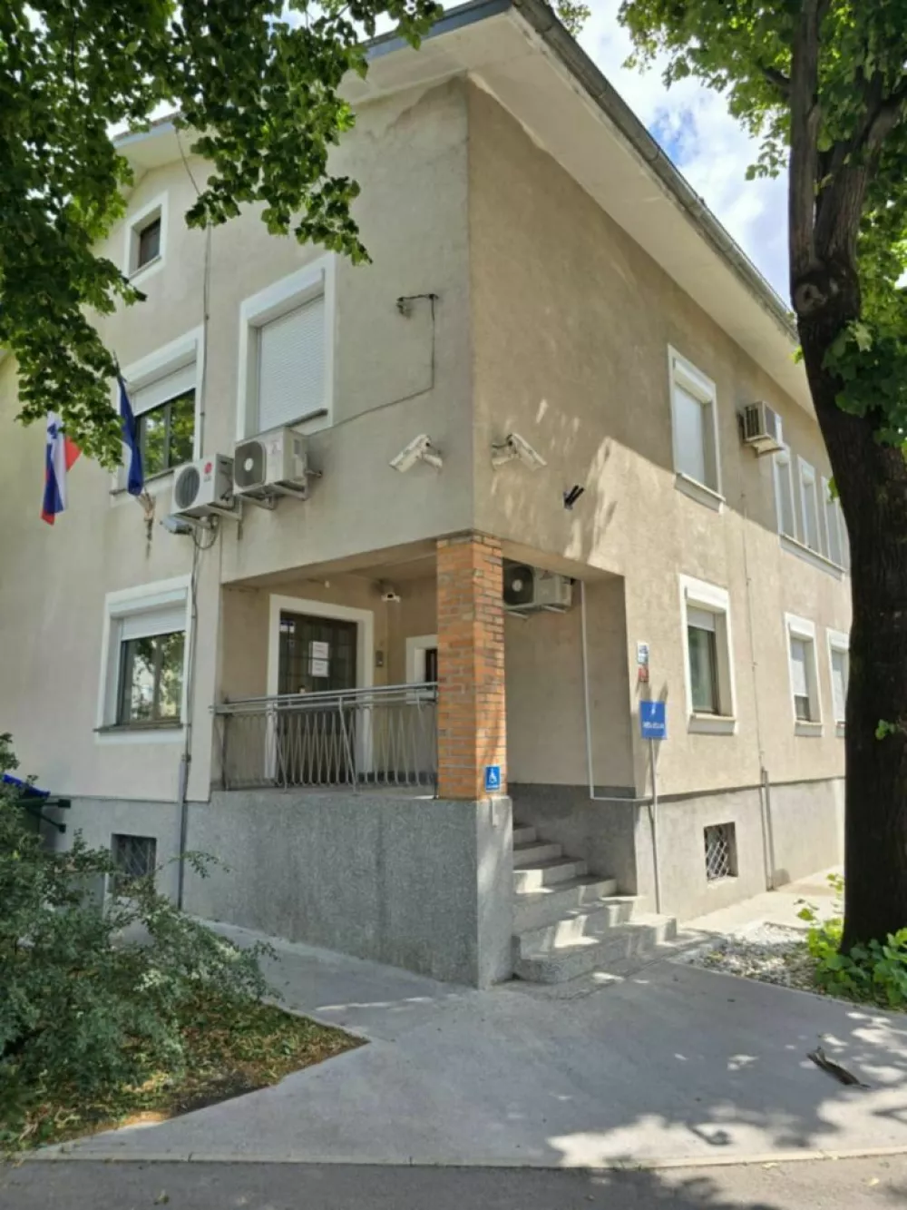 Stanje prostorov policijske postaje v Ajdovščini. Foto: Policija