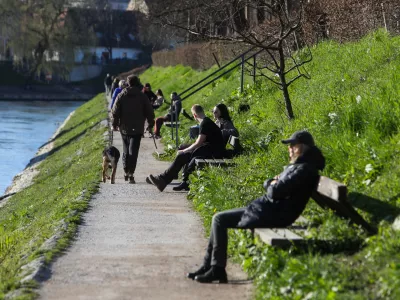 Je že prišla jesen? Zbudili smo se v mrzlo jutro, temperature pod povprečjem