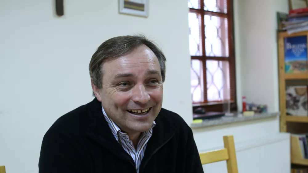 ﻿- 24.02.2017 - mag. Branko Cestnik, teolog, filozof, katoliški duhovnik, pater klaretinec, skavt in bloger - župnik iz župnije Frankolovo pri Celju - sodeluje pri pastoralni refleksiji Cerkve na Slovenskem - koordinator zadnjega programskega načrta Katoliške cerkve v Sloveniji//FOTO: Tomaž SkaleOPOMBA: DNEVNIKOV OBJEKTIV - INTERVJU 2017