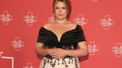 Vnukinja Grace Kelly je navdušila z zvesto repliko babičine obleke. F profilmedia