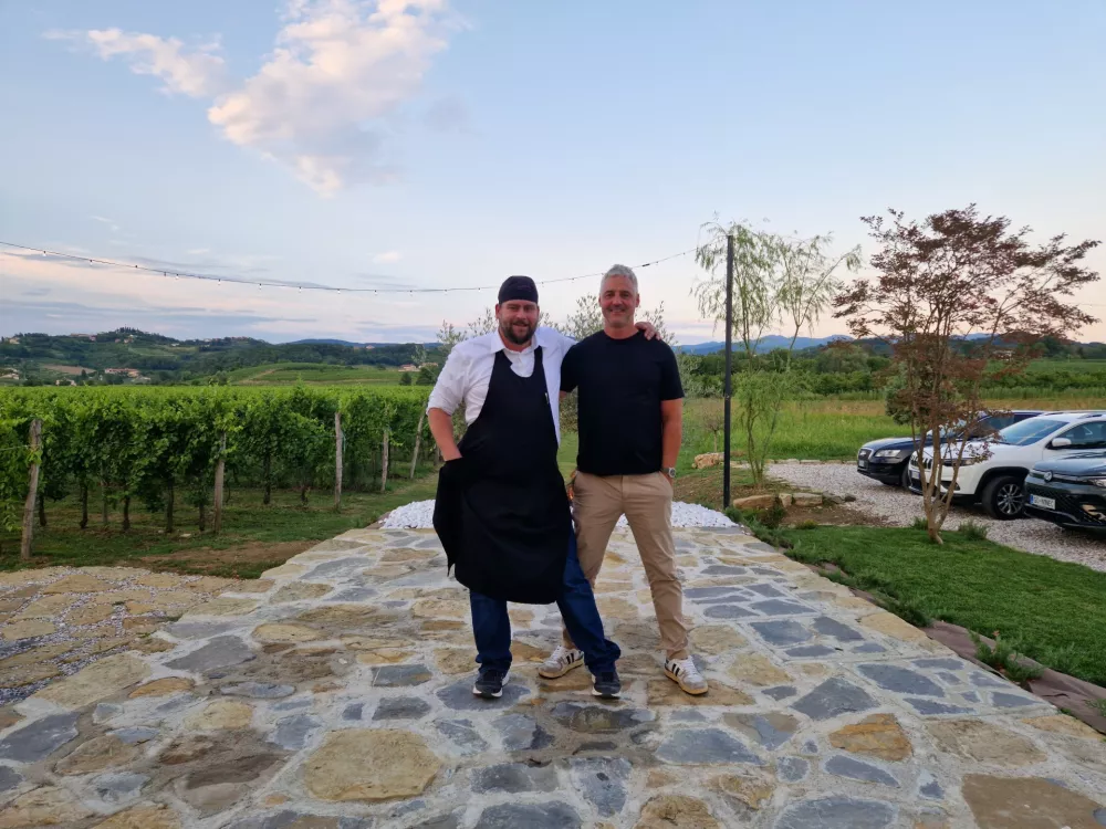 Nejc Miklavčič in Borut Ličen, z eno nogo v Italiji, z drugo v Sloveniji