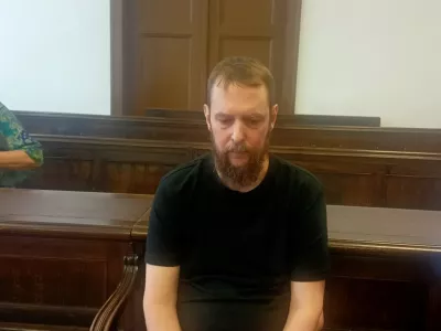 Za grožnje sodniku, ki so mu zažgali hišo, krivi opustitev zdravil