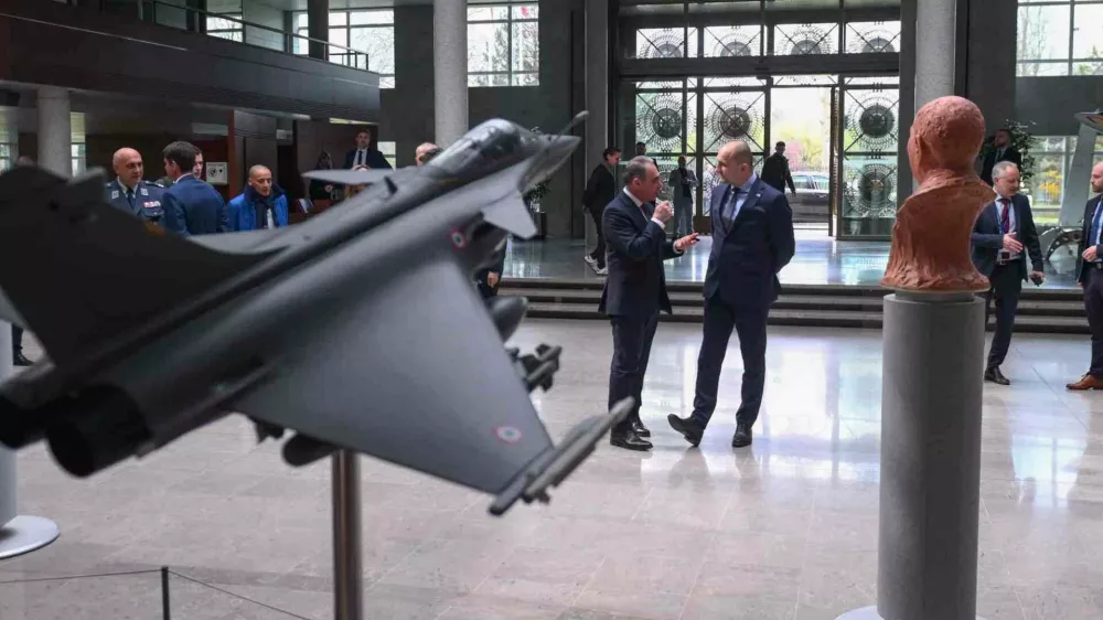 24.3.2025., Pariz, Francuska - Ministar obrane Ivan Anusic posjetio je tvrtku Dassault, proizvodjaca aviona Rafale. Photo: MORH/F. Klen/PIXSELL