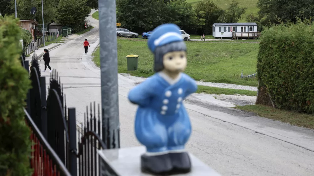 - 13.09.2024 - OŠ Šentjernej - občina Šentjernej - Romi - romsko naselje - nasilje, incident //FOTO: Jaka Gasar