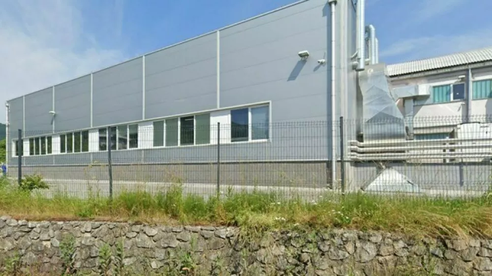 Podjetje ni upoštevalo odločbe inšpektorja in še vedno posluje