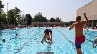 - skok v vodo, plavanje,- 20.07.2025. - Svečana otvoritev prenovljenega bazena Vevče.//FOTO: Bojan Velikonja