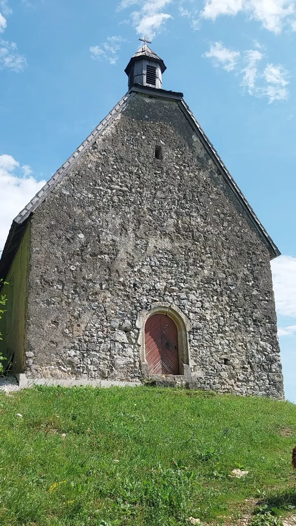 Oskrbnik, pripovedovalec in prijatelj pohodnikov