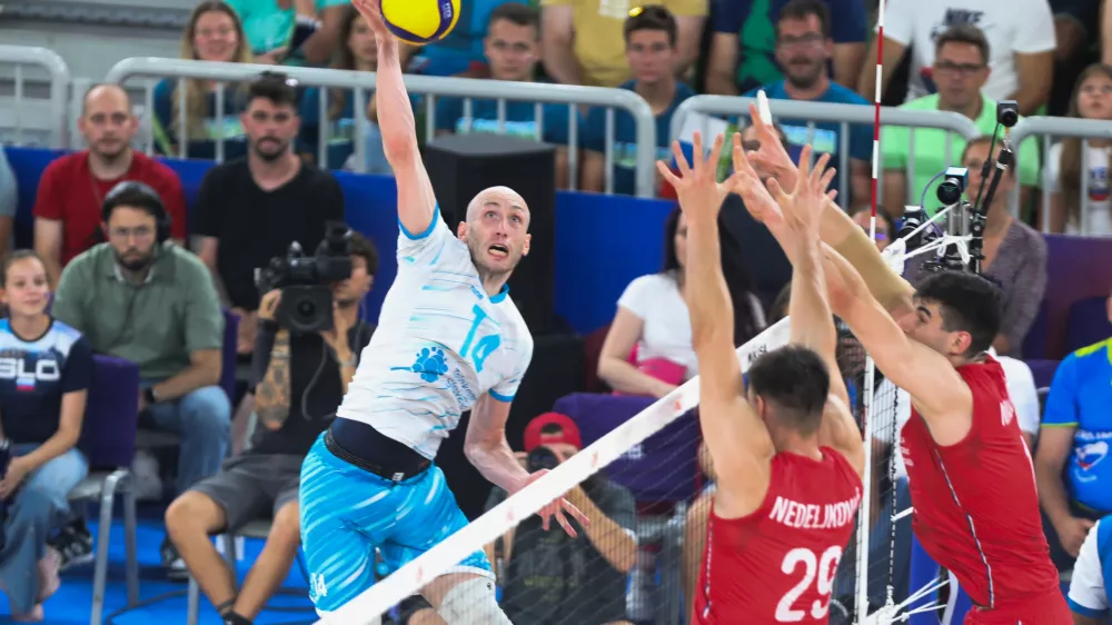 - Žiga Štern,- 20.07.2025. - Odbojka Slovenija - Srbija na turnirju Lige narodov v Stožicah.//FOTO: Bojan Velikonja